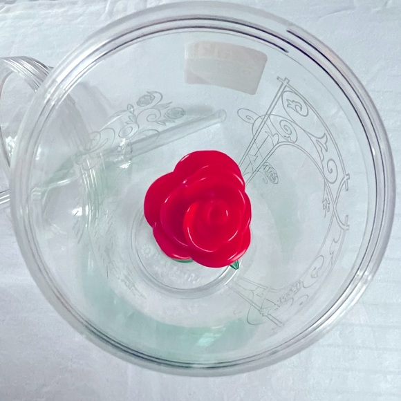 Beauty and the Beast with Rose Reusable Cup - Picture 6 of 7